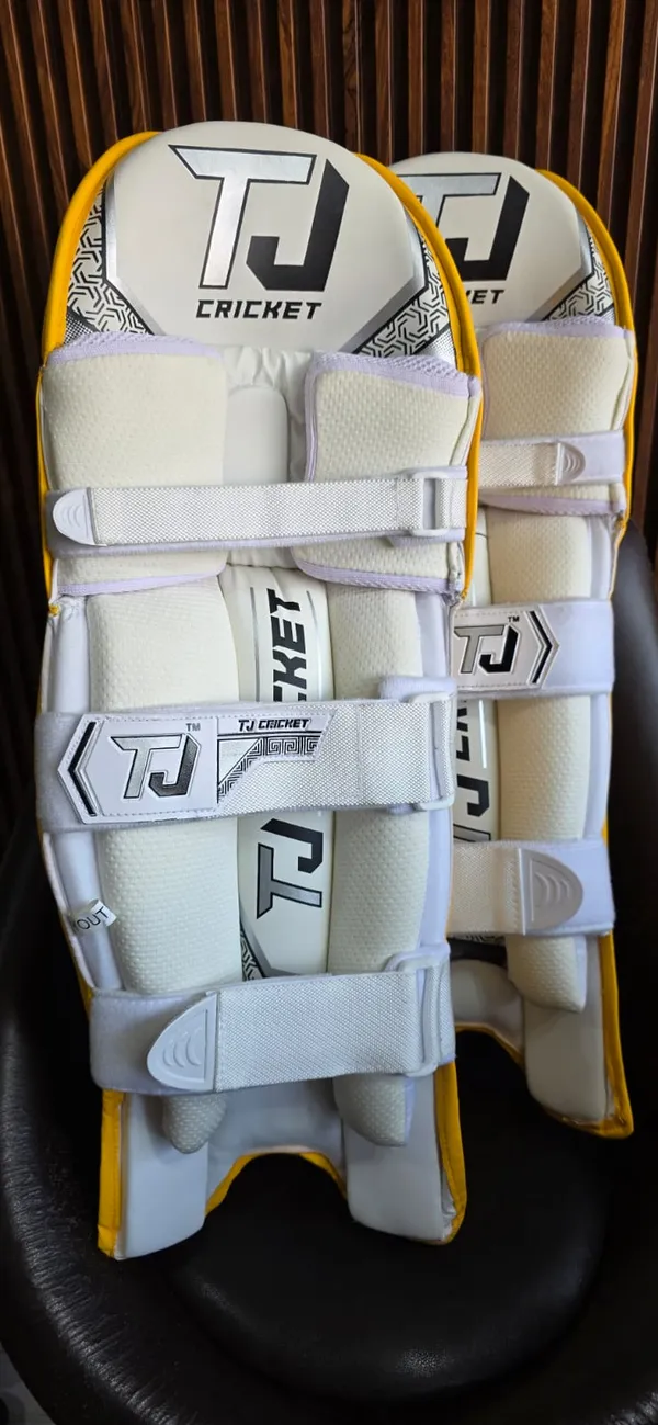 YELLOW_BATTING_PADS