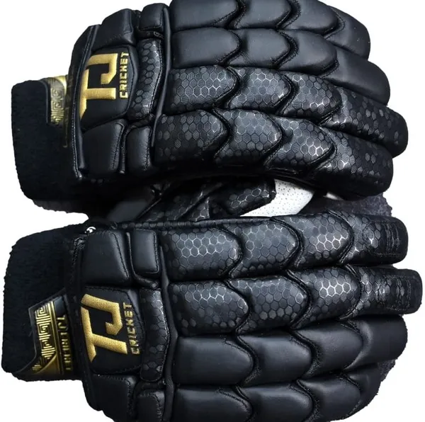 Black_Golden_Limited_Edition_Batting_Gloves