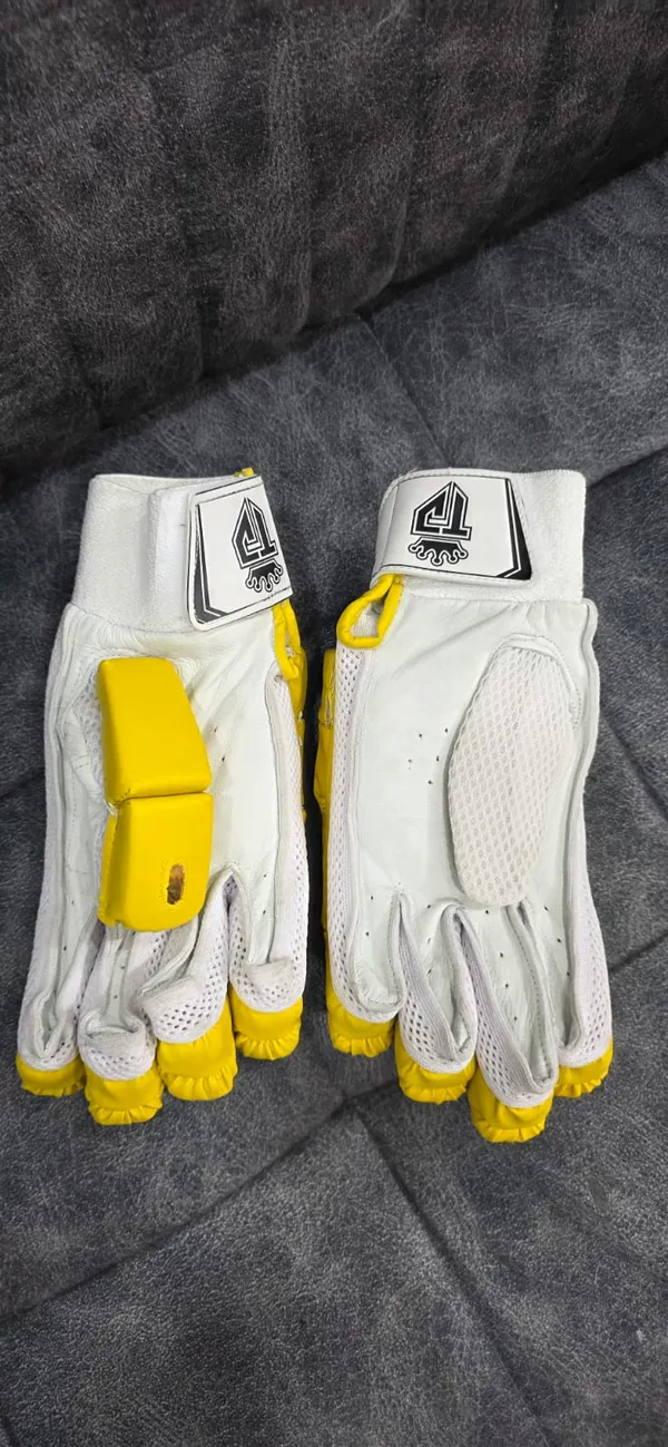 PROLITE_BATTING_GLOVES