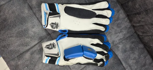 PROLITE_BATTING_GLOVES_