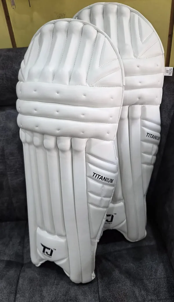 TITANIUM_BATTING_PADS_