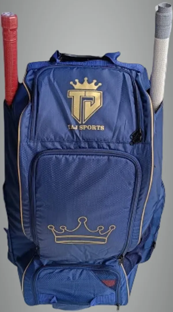 Tj_Crown_Blue_Duffle_With_Wheel_Bag