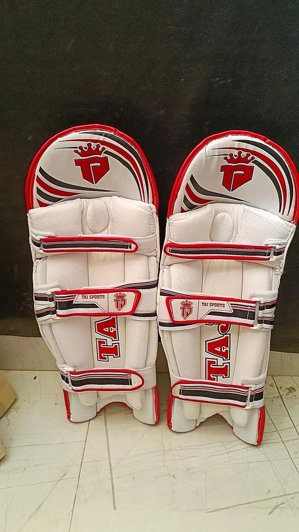 White_Batting_Legguards_For_Adults
