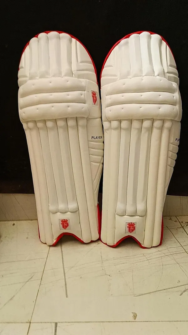 White_Batting_Legguards_For_Adults