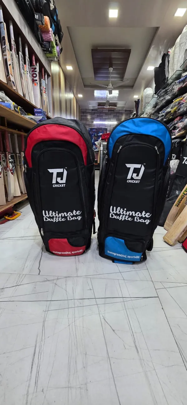 TJ_ULTIMATE_DUFFLE_WITH_WHEEL