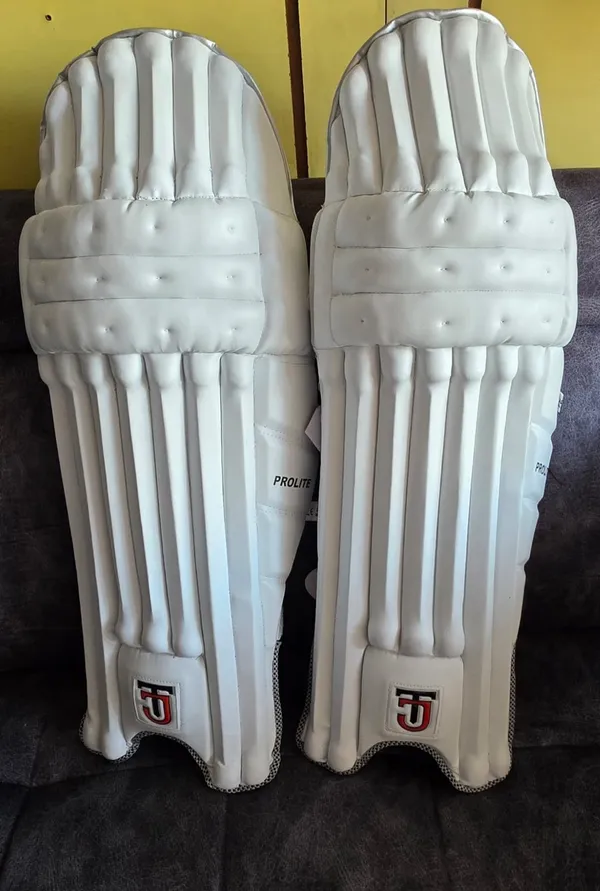 White__Prolite_Batting_Pads