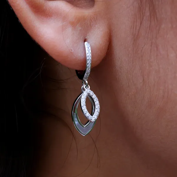 Lustrous_Legacy_Silver_Earrings_For_Women