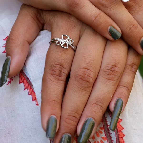 White_Silver_Elegant_Rings_For_Women