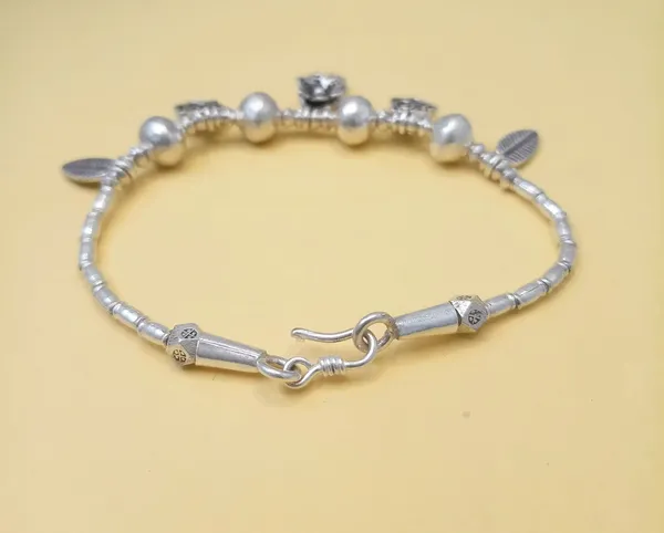 BRACELETS_&_KADAS_>_LADIES_BRACELETS