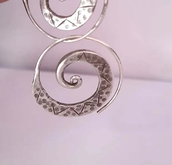 EAR_RINGS_>_EAR_RINGS