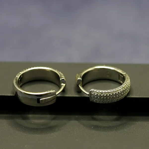 EAR_RINGS_>_EAR_RINGS