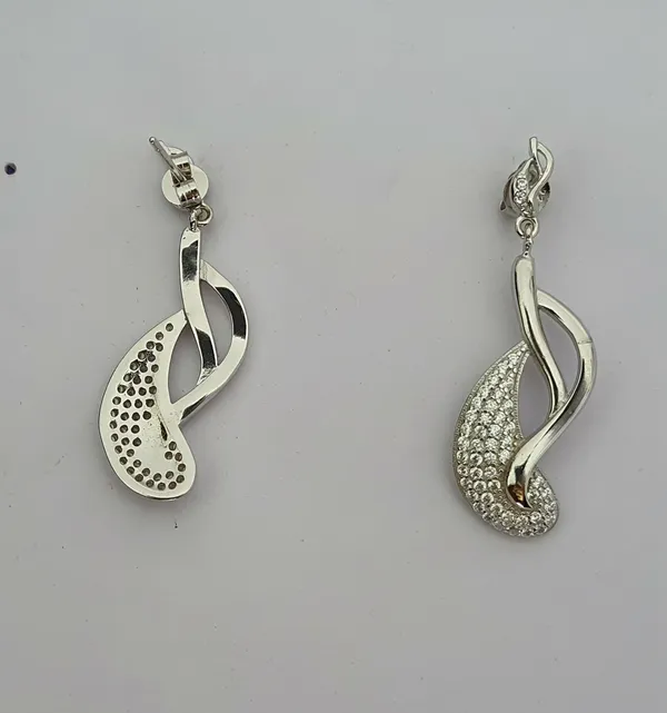 EAR_RINGS_>_EAR_RINGS