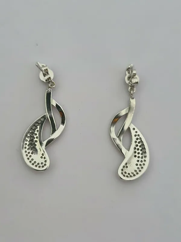 EAR_RINGS_>_EAR_RINGS