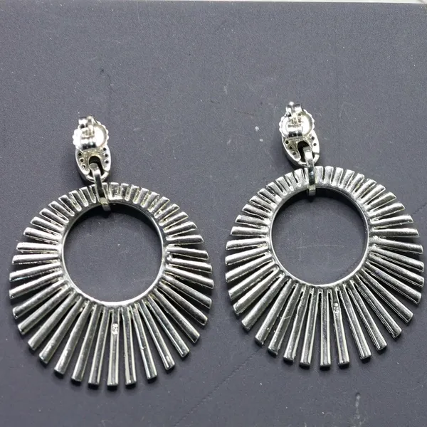 EAR_RINGS_>_EAR_RINGS