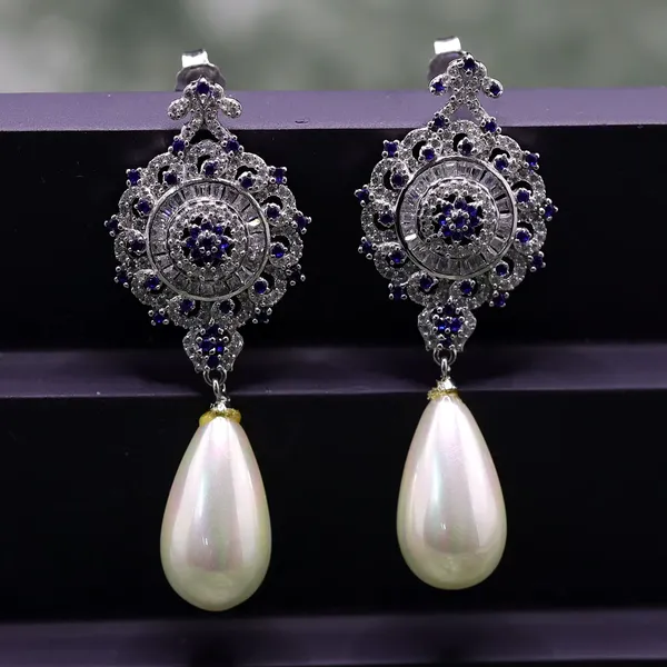 EAR_RINGS_>_EAR_RINGS