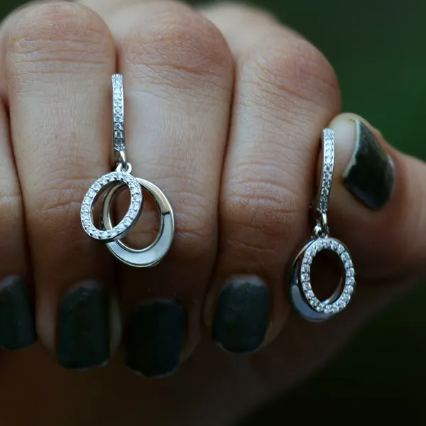Diamond_Halo_Gleam:_Sterling_Silver_Circular_Earring_For_Women