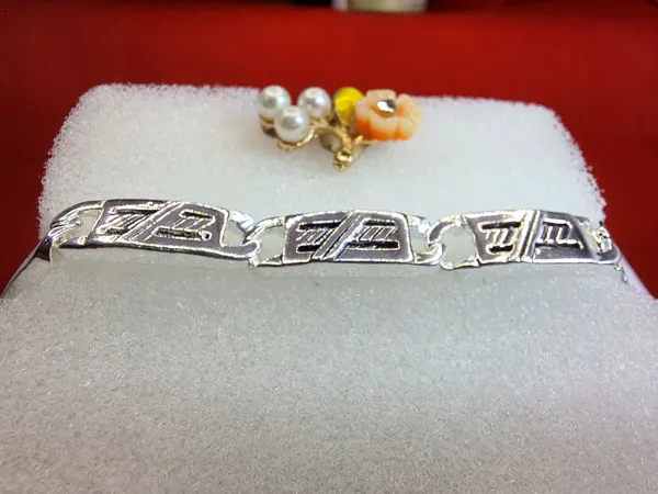 BRACELETS_&_KADAS_>_GENTS_BRACELETS