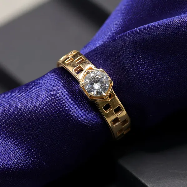RINGS_>_GENTS_RINGS
