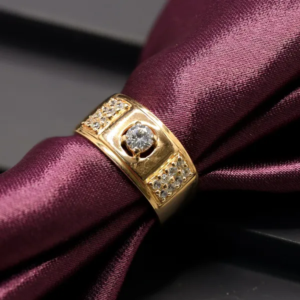 RINGS_>_GENTS_RINGS