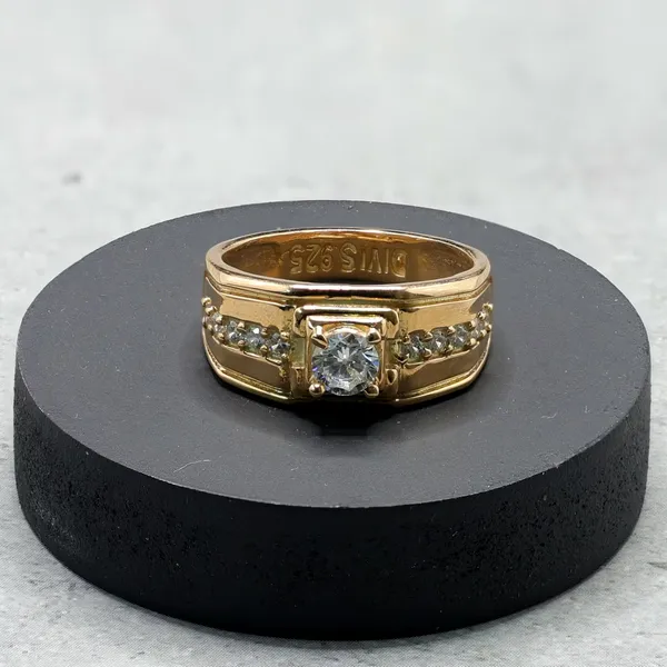 RINGS_>_GENTS_RINGS