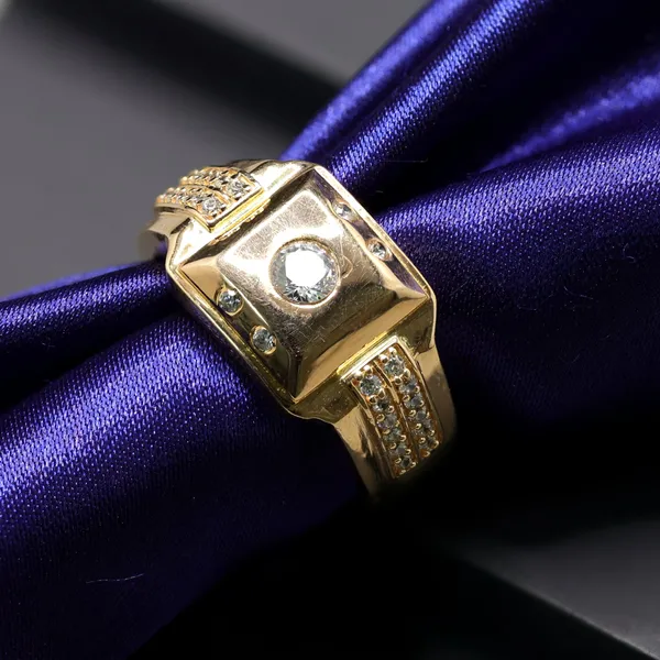 RINGS_>_GENTS_RINGS