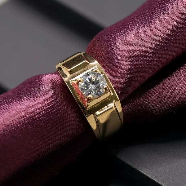 RINGS_>_GENTS_RINGS