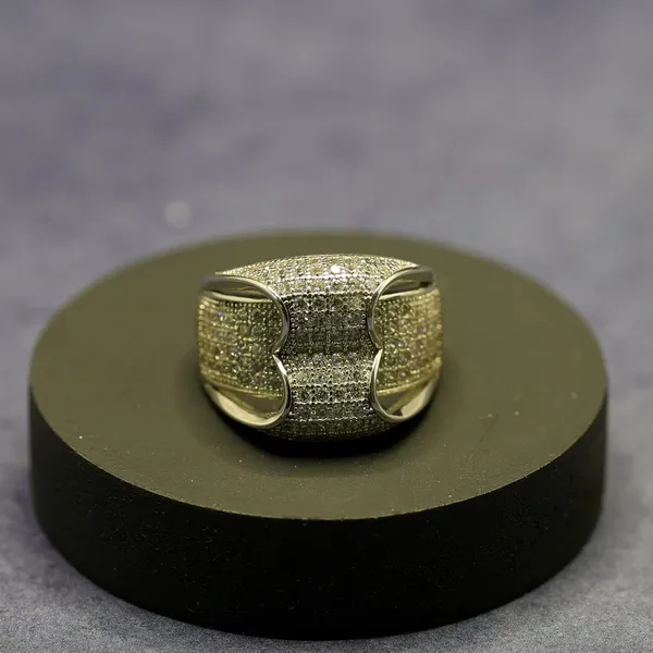 RINGS_>_GENTS_RINGS