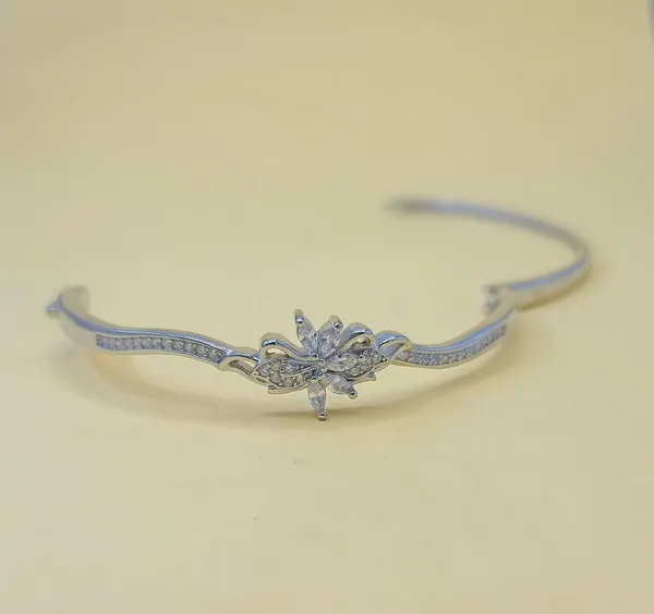 BRACELETS_&_KADAS_>_LADIES_KADAS