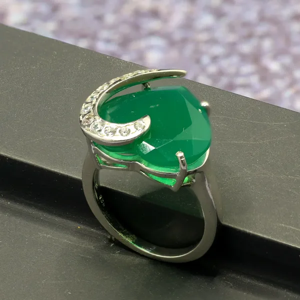 RINGS_>_LADIES_RINGS