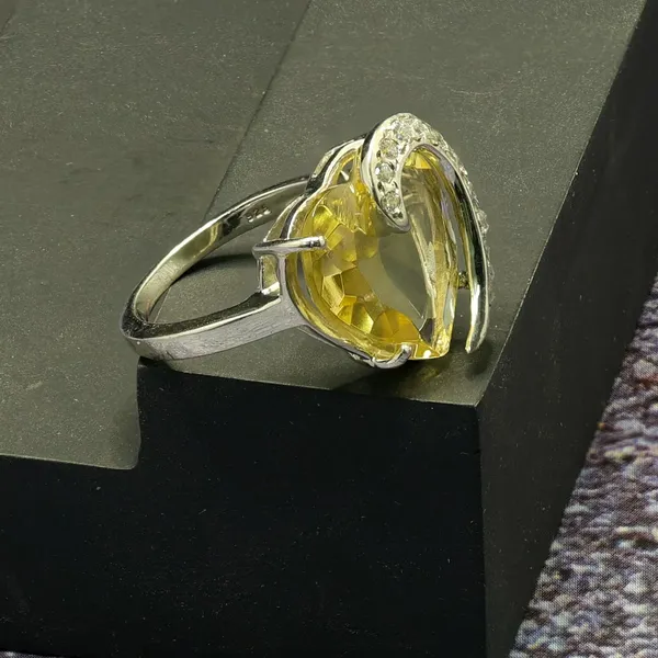 RINGS_>_LADIES_RINGS