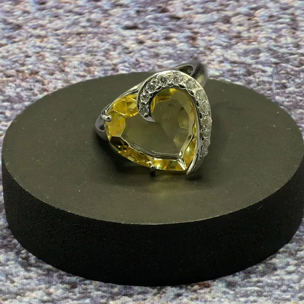 RINGS_>_LADIES_RINGS