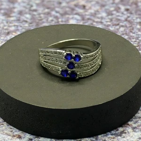 RINGS_>_LADIES_RINGS