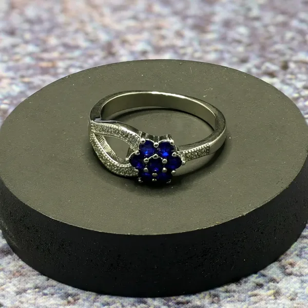 RINGS_>_LADIES_RINGS