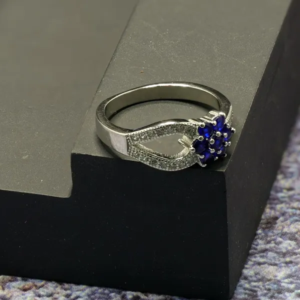RINGS_>_LADIES_RINGS