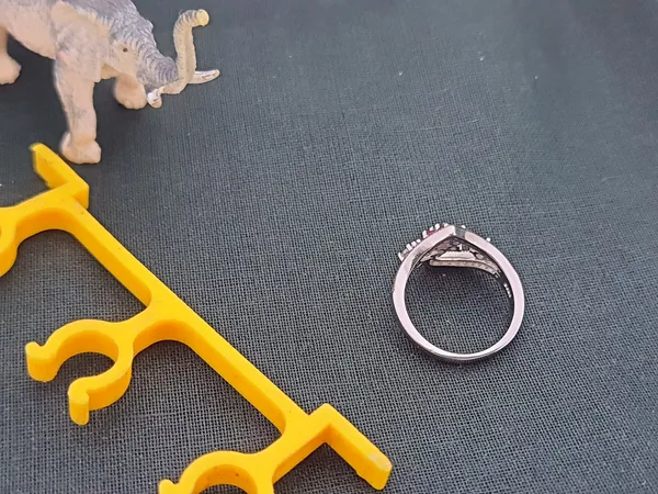 RINGS_>_LADIES_RINGS
