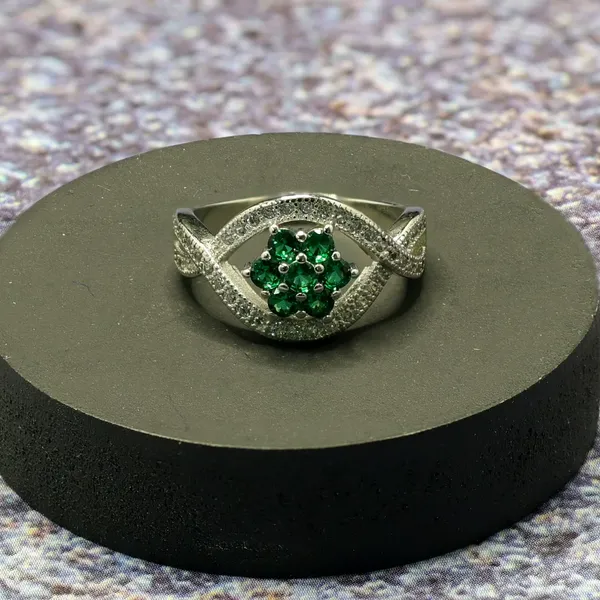 RINGS_>_LADIES_RINGS