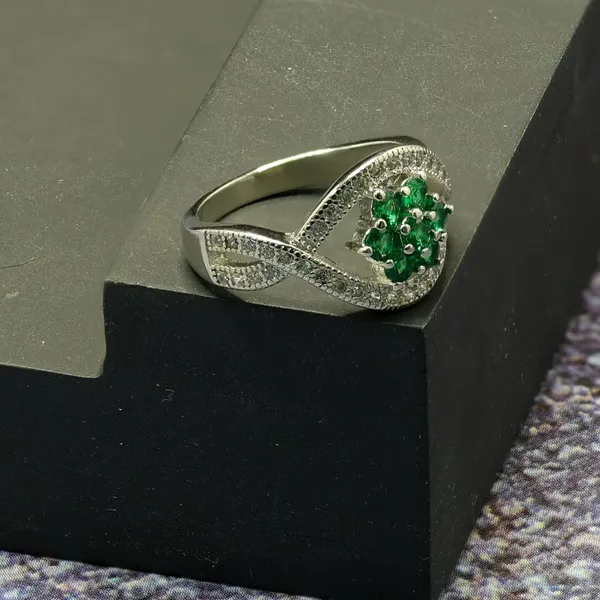RINGS_>_LADIES_RINGS