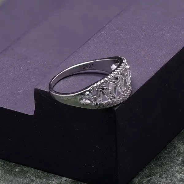 RINGS_>_LADIES_RINGS