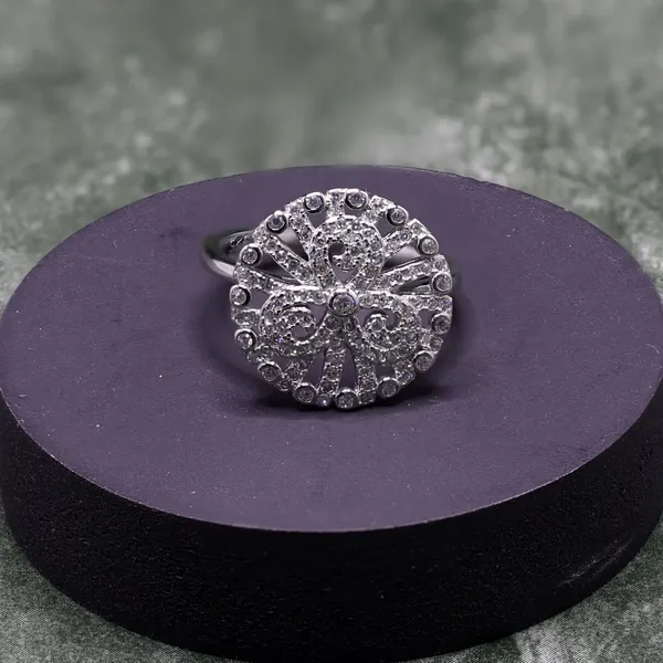 RINGS_>_LADIES_RINGS