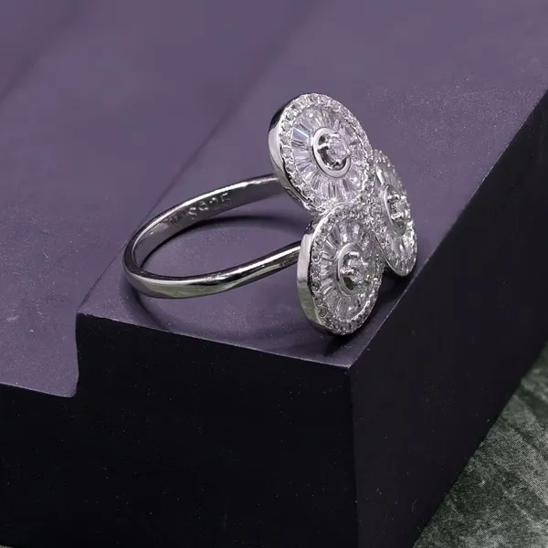 RINGS_>_LADIES_RINGS
