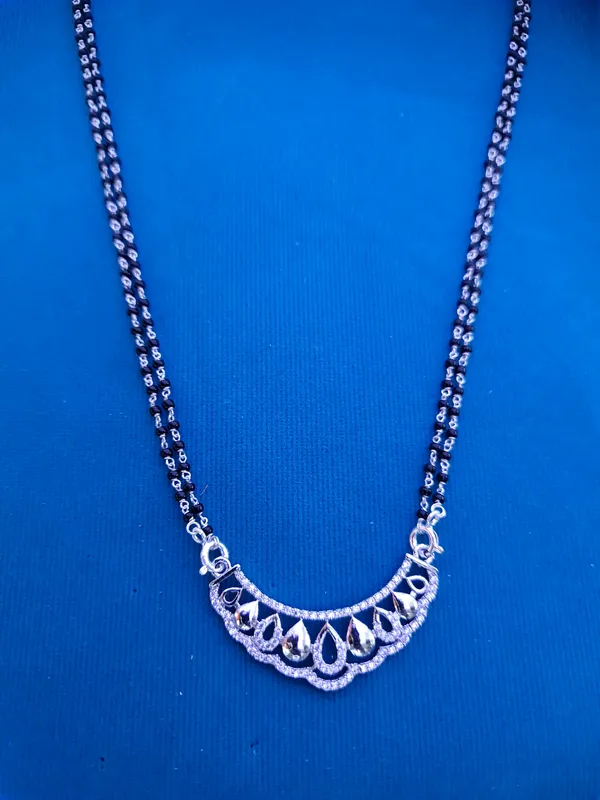 MANGALSUTRA_>_MANGALSUTRA_PENDENT