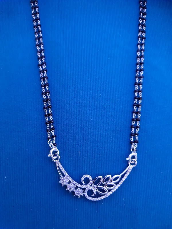 MANGALSUTRA_>_MANGALSUTRA_PENDENT