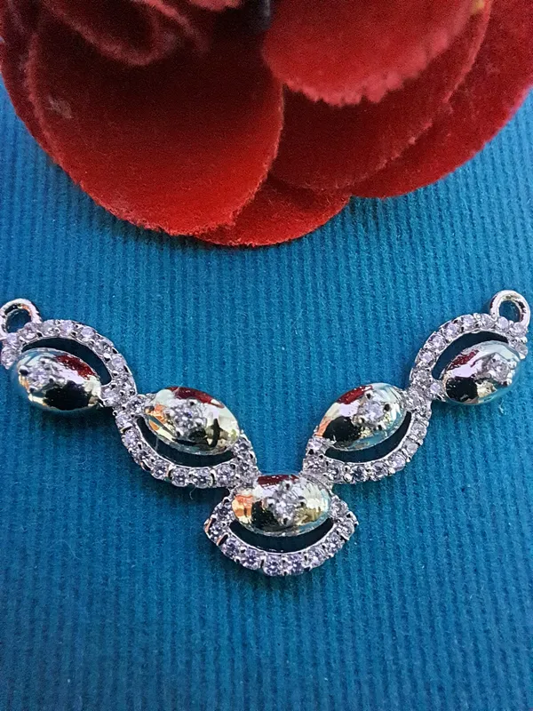 MANGALSUTRA_>_MANGALSUTRA_PENDENT