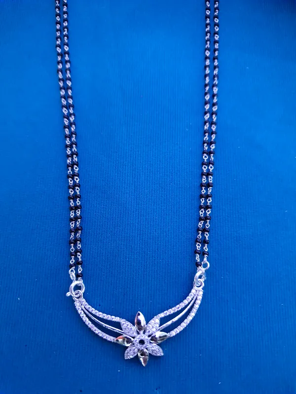 MANGALSUTRA_>_MANGALSUTRA_PENDENT
