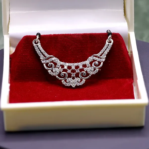 MANGALSUTRA_>_MANGALSUTRA_PENDENT