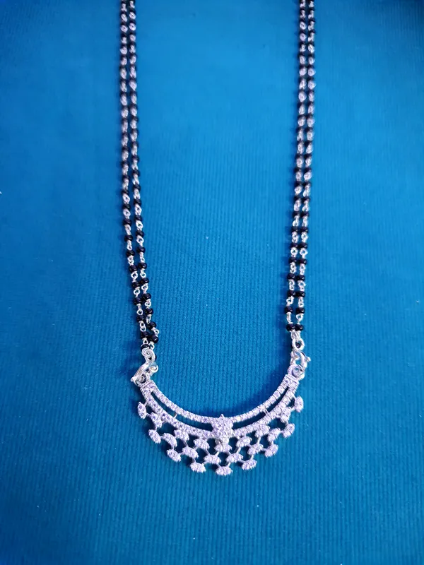 MANGALSUTRA_>_MANGALSUTRA_PENDENT