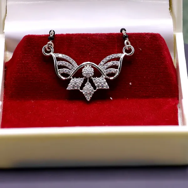 MANGALSUTRA_>_MANGALSUTRA_PENDENT