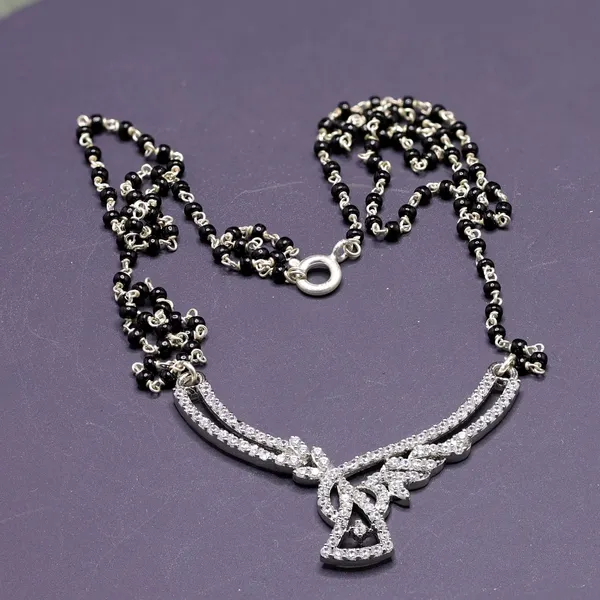 MANGALSUTRA_>_MANGALSUTRA_PENDENT