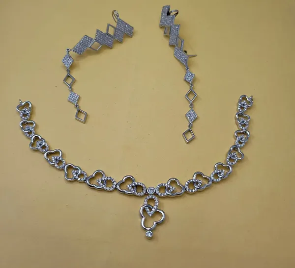 PENDANTS_&__SETS_>_SETS