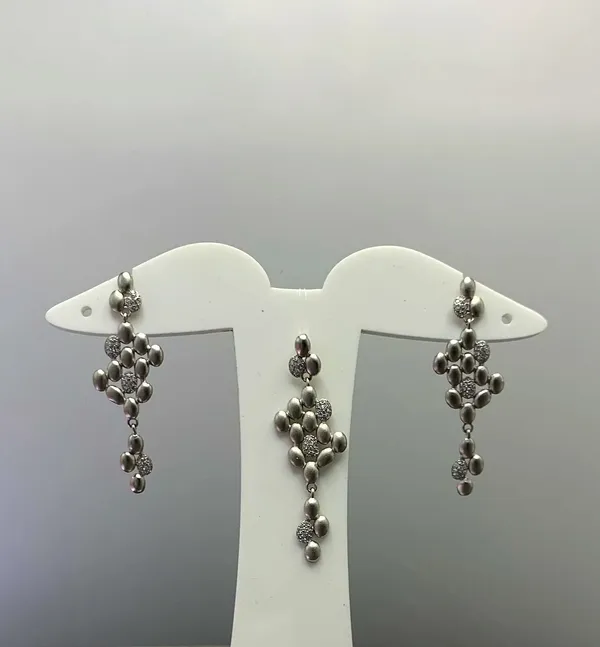 PENDANTS_&__SETS_>_SETS
